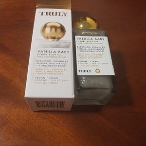 Truly Vanilla Baby Luxury Body Oil 1.7 fl oz Full Size NIB